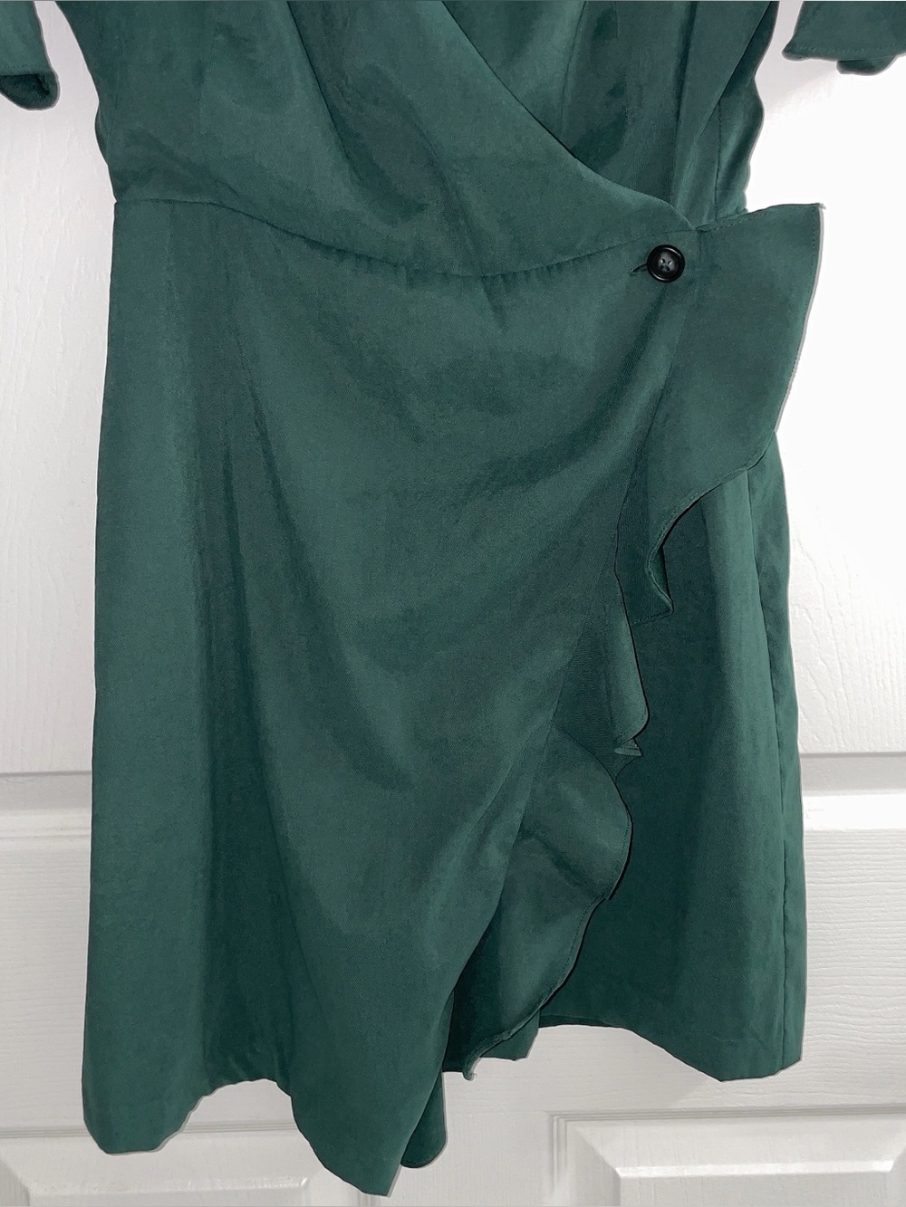 Line & Dot Emerald Green Ruffle Wrap Dress Small - Picture 5 of 7